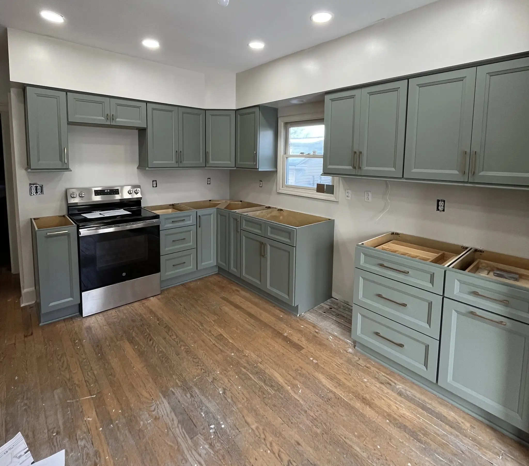 Bevel Green kitchen cabinets set for a Strongsville Ohio home