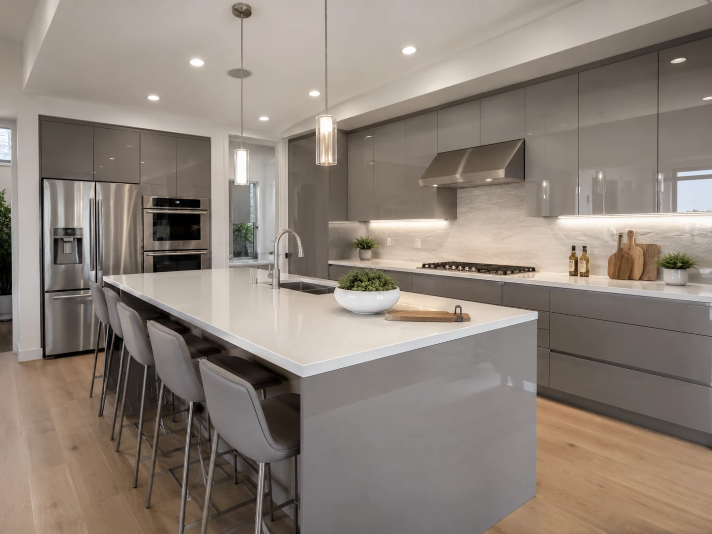 Contemporary high gloss cabinetry in a Cleveland Ohio kitchen